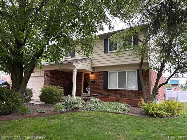 front view picture of 32399 Scone, Livonia, MI. 48154