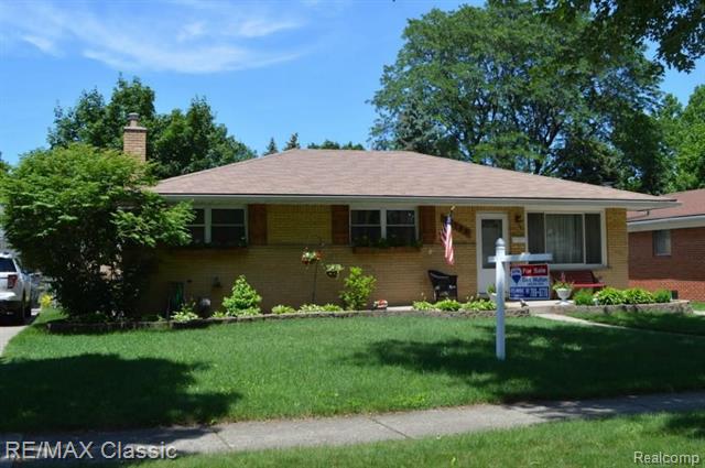 front view picture of 31756 Scone, Livonia, MI. 48154