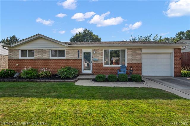 front view picture of 14314 Park, Livonia, MI. 48154