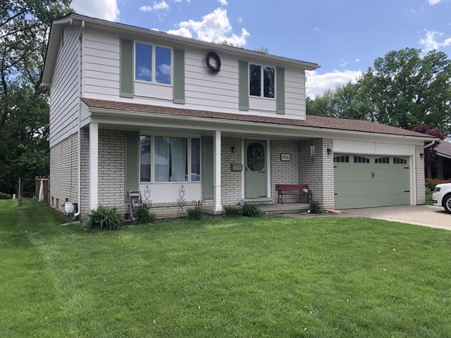 front view picture of 39063 Grennada, Livonia, MI. 48154