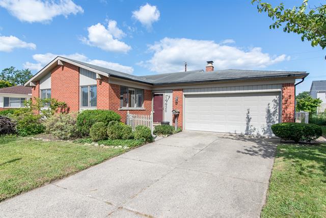 front view picture of 14436 Nola, Livonia, MI. 48154