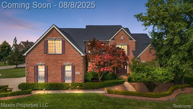 front view picture of 15665 Spyglass Dr, Northville, MI. 48168