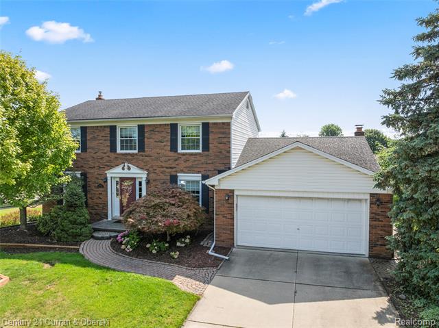 front view picture of 16576 Marsha, Livonia, MI. 48154