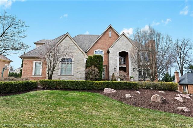 front view picture of 17603 Cranbrook Dr, Northville, MI. 48168
