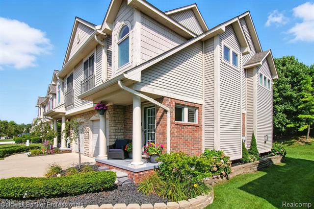 front view picture of 50454 Beechwood Ct, Plymouth, MI. 48170