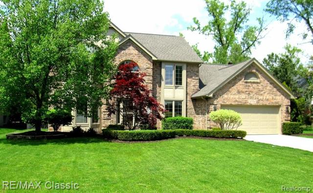 front view picture of 37754 St Martins, Livonia, MI. 48152