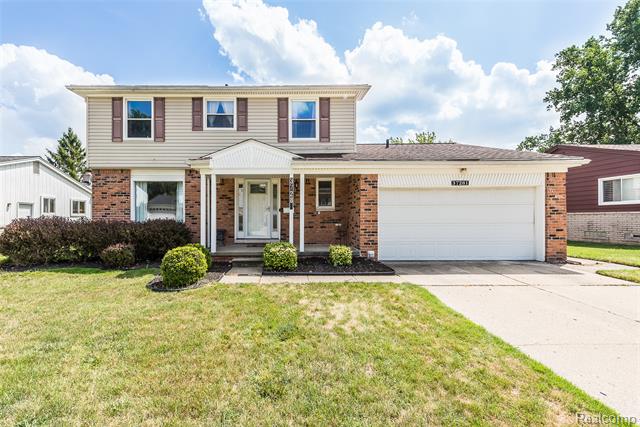 front view picture of 37281 Bristol, Livonia, MI. 48154