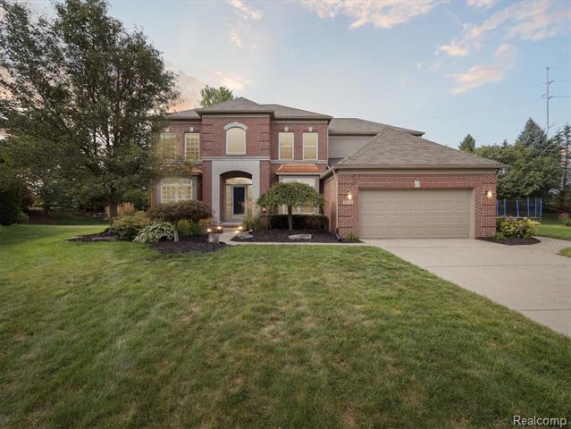 front view picture of 49018 Freestone Dr, Northville, MI. 48168