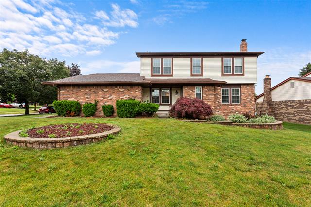 front view picture of 39214 Lapham, Livonia, MI. 48154
