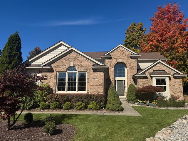 front view picture of 39432 Northwind Ct, Northville, MI. 48167