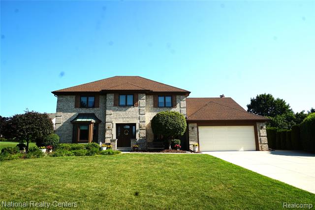 front view picture of 19230 Augusta, Livonia, MI. 48152