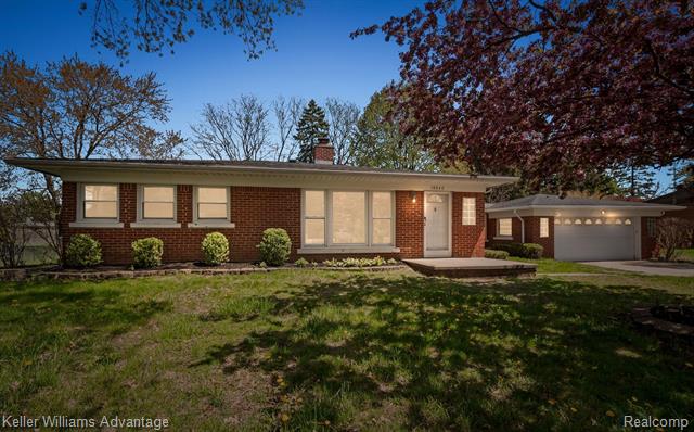 front view picture of 18840 Susanna, Livonia, MI. 48152