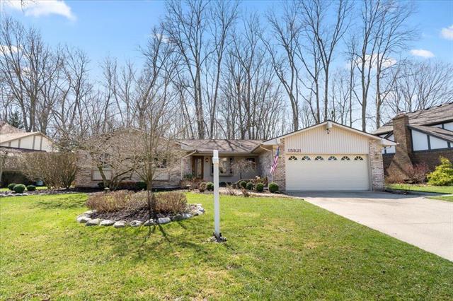 front view picture of 15821 Marsha, Livonia, MI. 48154