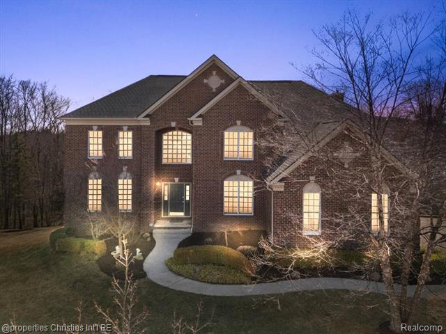 front view picture of 50367 Teton Ridge Dr, Northville, MI. 48168