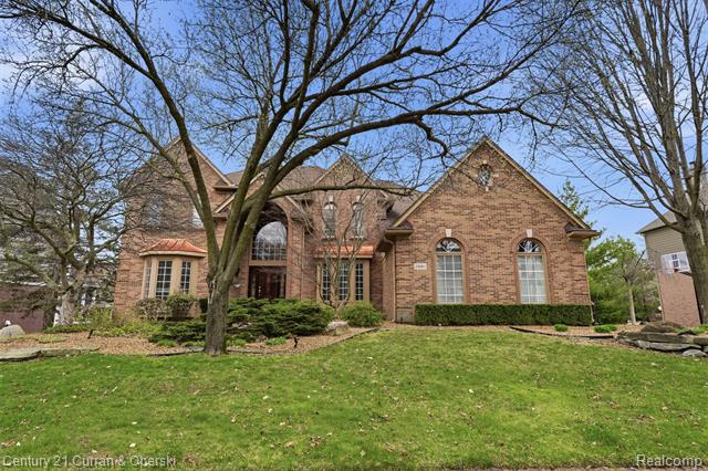 front view picture of 24081 Wintergreen Cir, Novi, MI. 48374