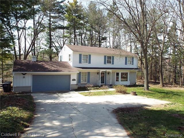 front view picture of 47103 Timberlane St, Northville, MI. 48167