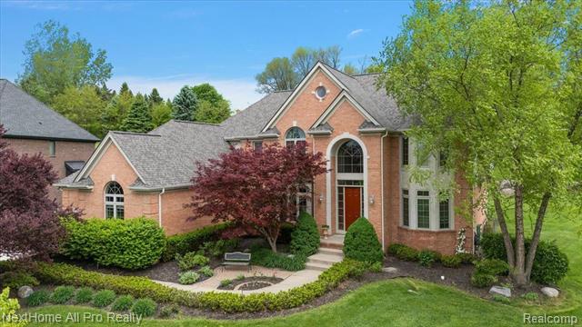 front view picture of 18730 Marble Head Dr, Northville, MI. 48168