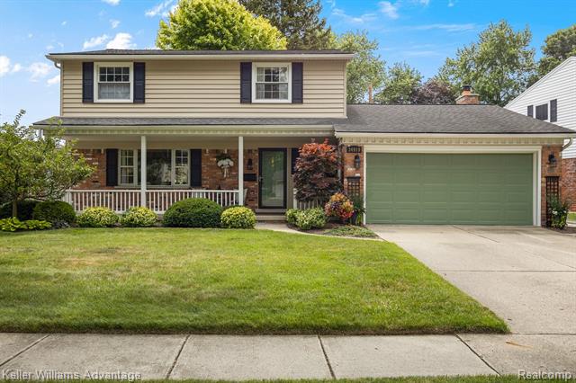 front view picture of 34919 Grove, Livonia, MI. 48154