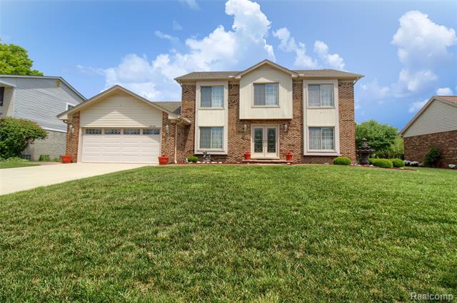 front view picture of 38188 Mallory, Livonia, MI. 48154