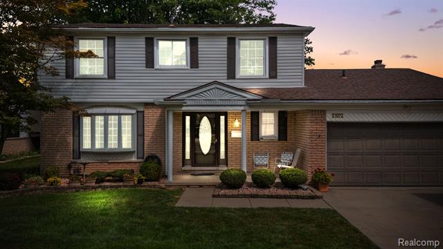 front view picture of 37072 Munger, Livonia, MI. 48154