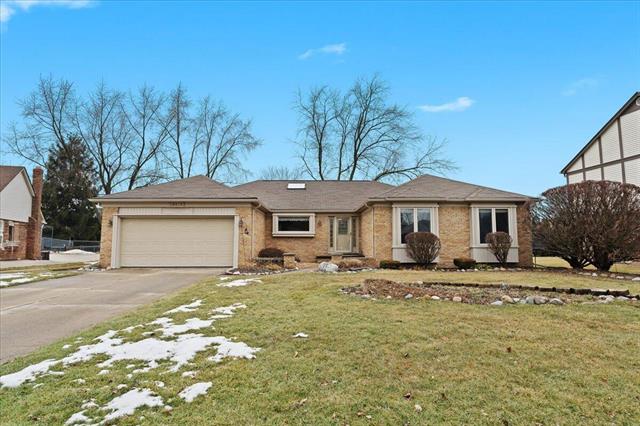 front view picture of 19213 Laurel, Livonia, MI. 48152