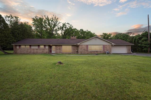 front view picture of 23369 Glencreek Dr, Farmington, MI. 48336