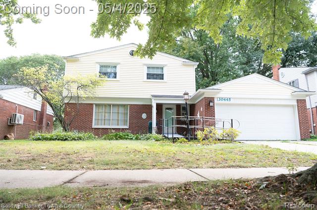 front view picture of 30445 Jeanine, Livonia, MI. 48152