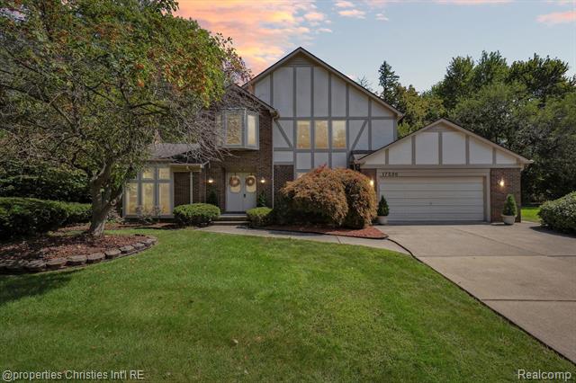 front view picture of 17520 Laurel, Livonia, MI. 48152