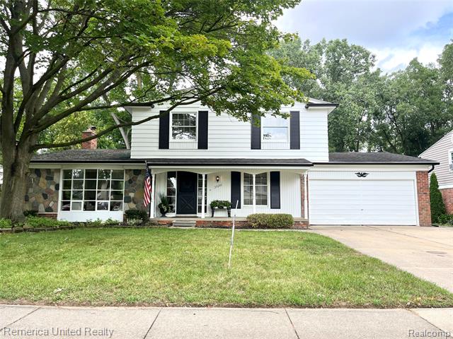 front view picture of 35090 Munger, Livonia, MI. 48154