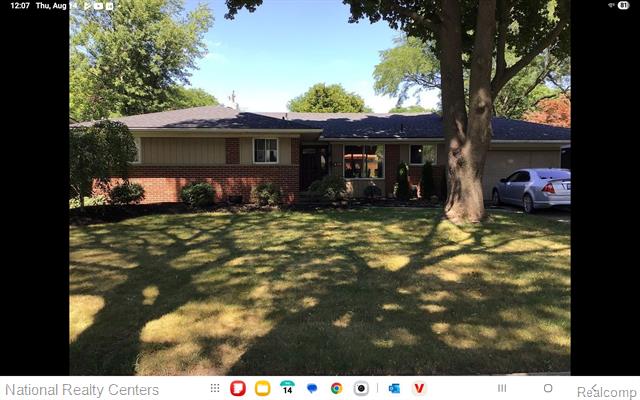 front view picture of 34318 Munger, Livonia, MI. 48154