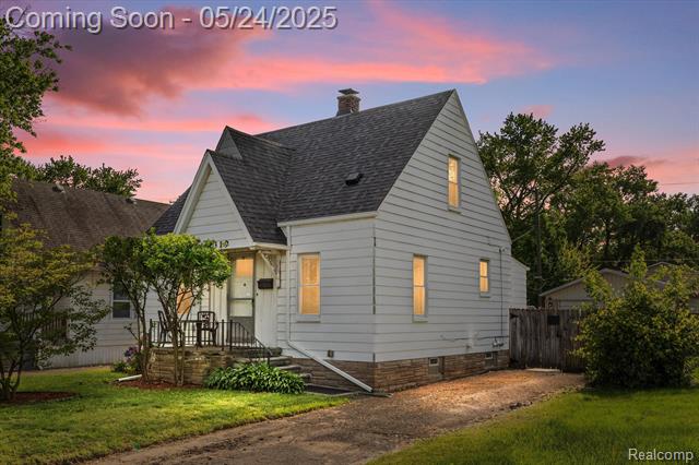 front view picture of 19319 Centralia, Redford, MI. 48240