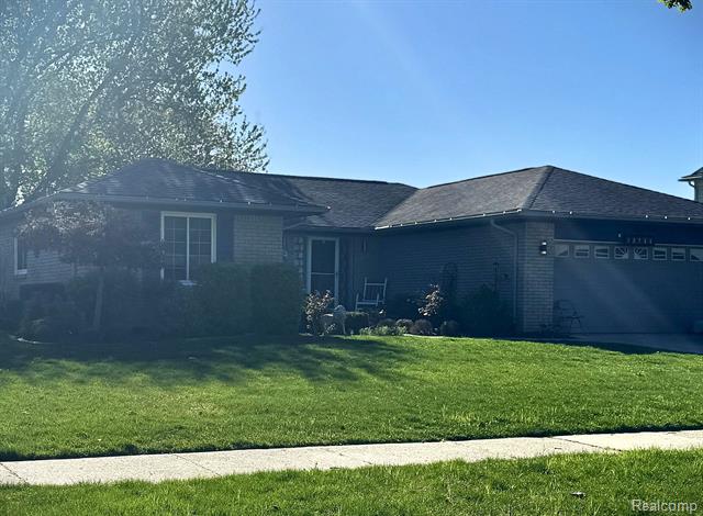 front view picture of 18788 Gill, Livonia, MI. 48152