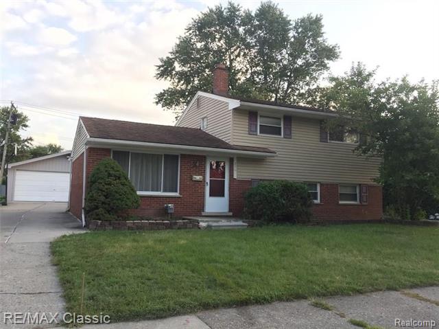 front view picture of 29611 Trancrest, Livonia, MI. 48152
