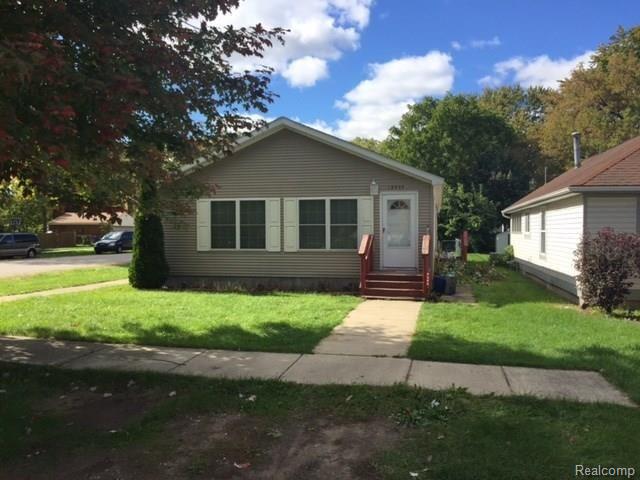 front view picture of 19905 Seminole, Redford, MI. 48240