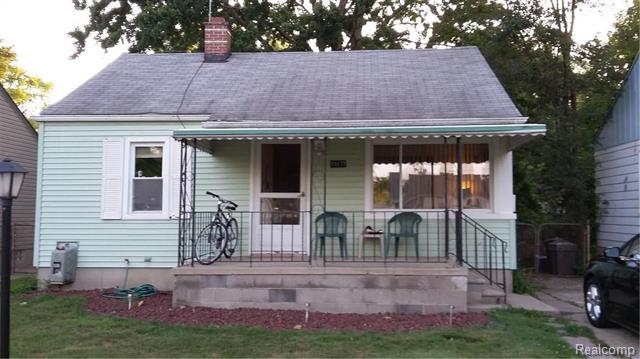 front view picture of 19177 Negaunee, Redford, MI. 48240