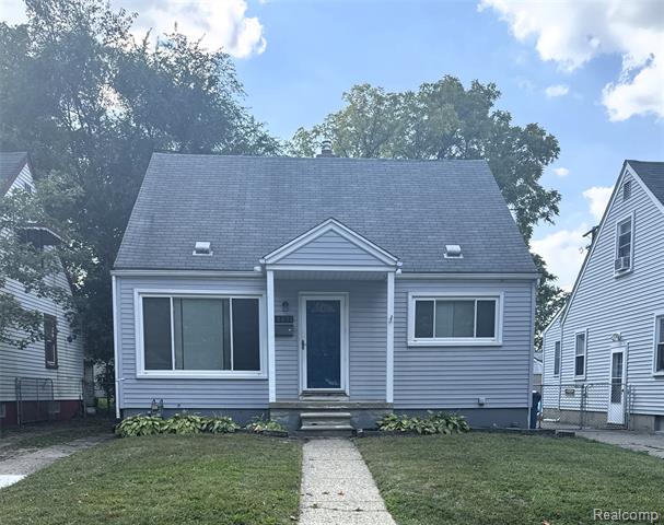 front view picture of 18851 Poinciana, Redford, MI. 48240