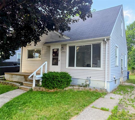 front view picture of 18828 Seminole, Redford, MI. 48240