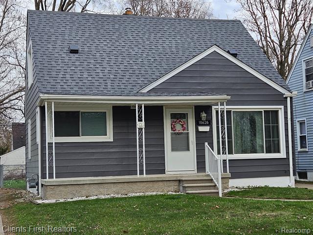 front view picture of 18626 Negaunee, Redford, MI. 48240