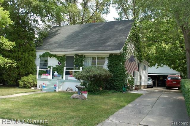 front view picture of 23256 Rosewood St, Oak Park, MI. 48237