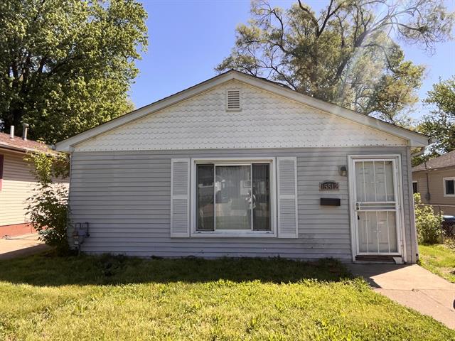 front view picture of 15512 Dixie, Redford, MI. 48239