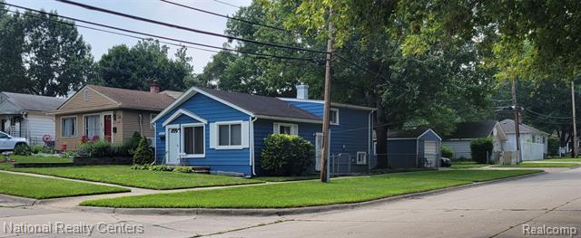 front view picture of 15987 Centralia, Redford, MI. 48239