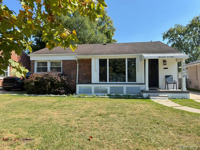 front view picture of 17612 Denby, Redford, MI. 48240