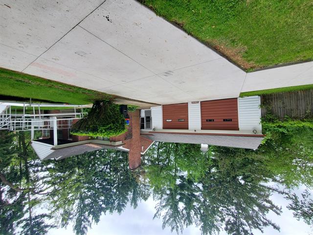 front view picture of 23510 Evergreen Rd, Southfield, MI. 48075