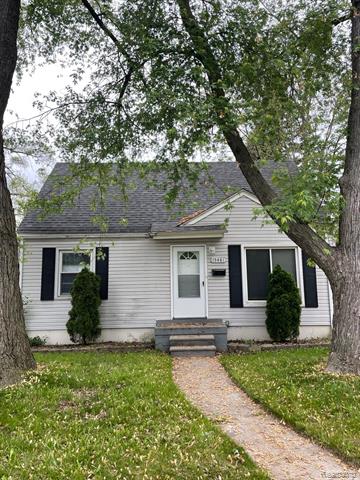 front view picture of 15481 Fenton, Redford, MI. 48239