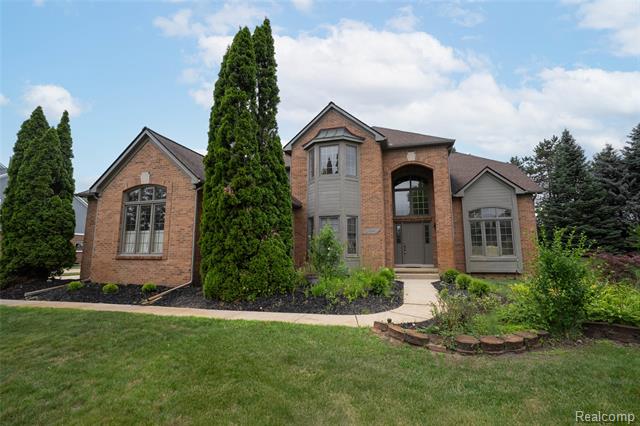 front view picture of 24145 Windridge Ln, Novi, MI. 48374