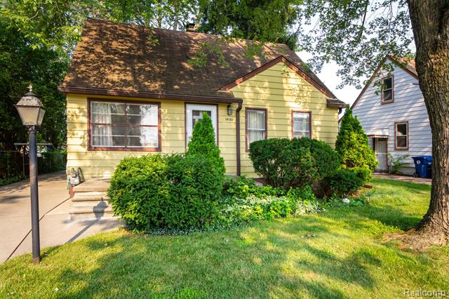 front view picture of 14151 Mercedes, Redford, MI. 48239