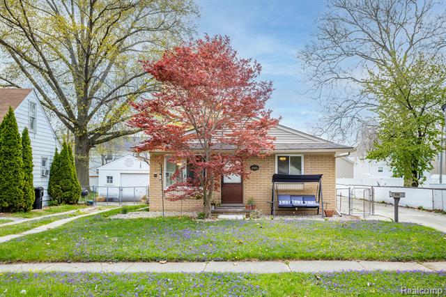 front view picture of 14314 San Jose, Redford, MI. 48239