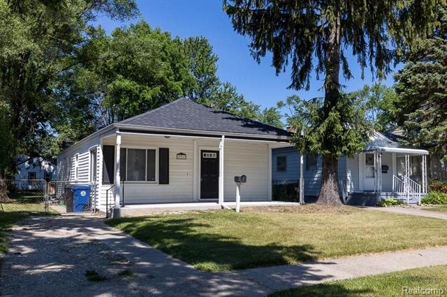 front view picture of 19917 Centralia, Redford, MI. 48240