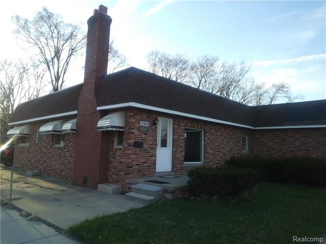 front view picture of 19305 Beech Daly, Redford, MI. 48240