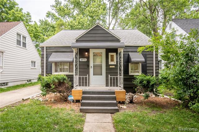 front view picture of 18711 Dalby, Redford, MI. 48240